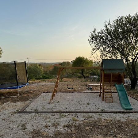Вилла Relax And Unwind: Family-Friendly House Near Zadar In Zagrad Экстерьер фото